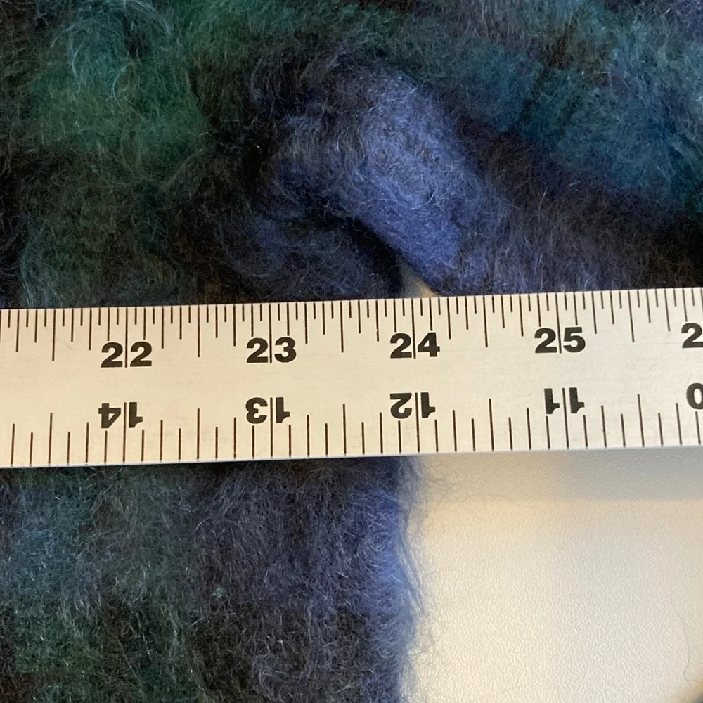 J. Crew Brushed cashmere sweater in Black Watch tartan Large - Picture 4 of 7